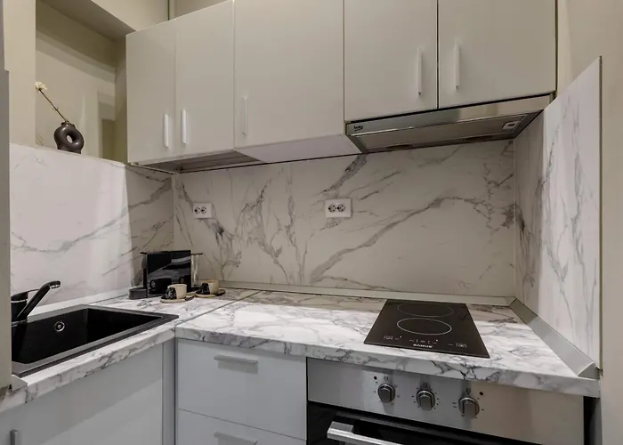 Modern Suite On Historic Calea Victoriei