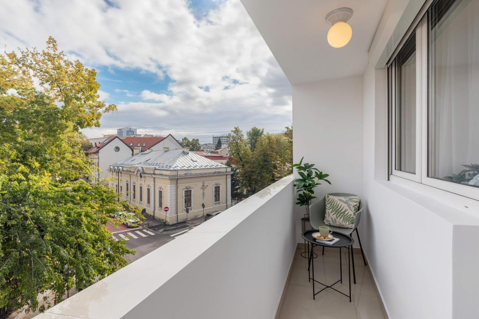 Modern On Historic Calea Victoriei Apartment