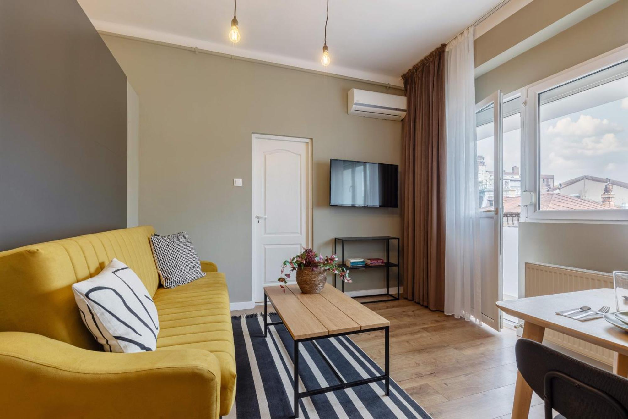 Apartment Modern On Historic Calea Victoriei
