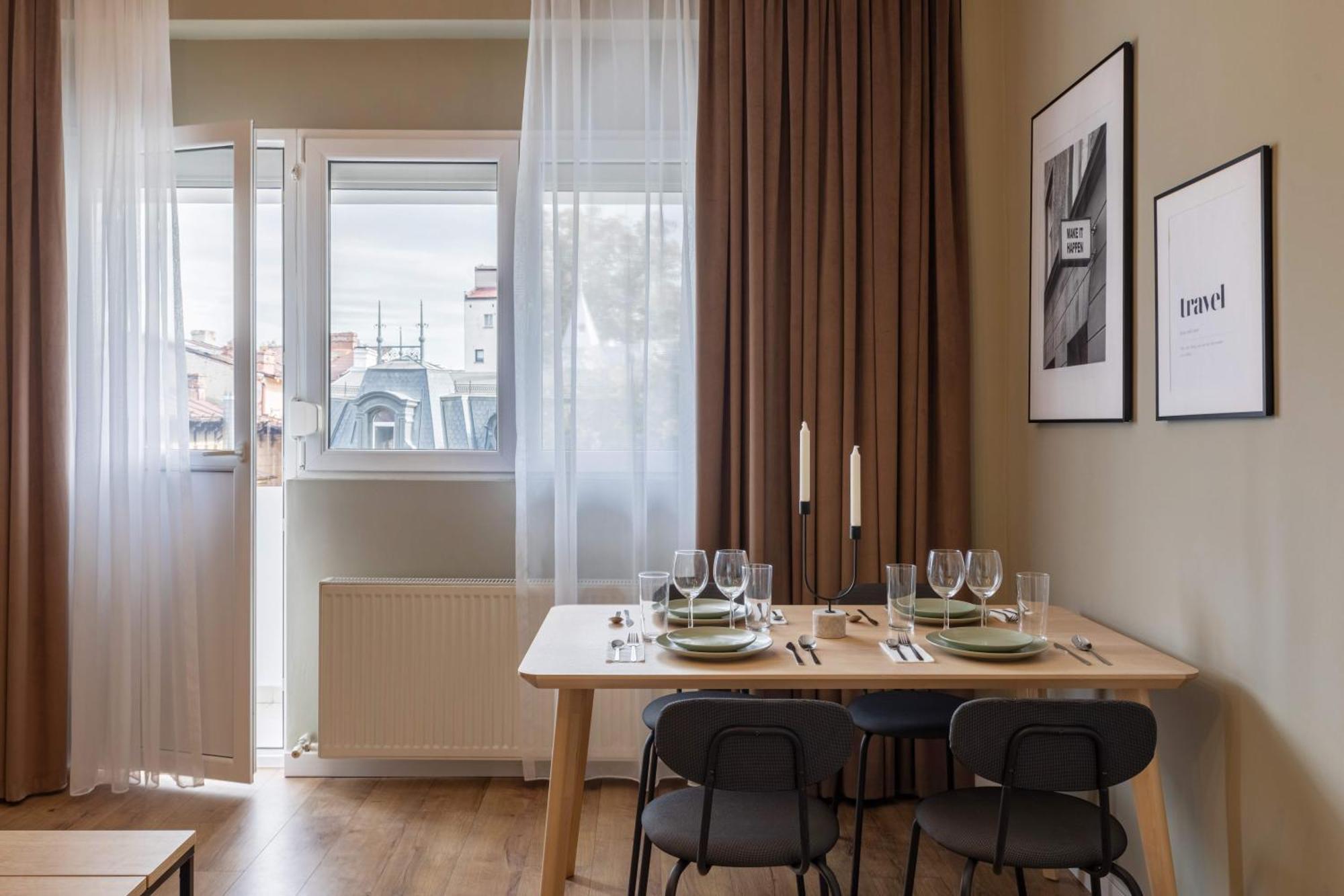 Modern On Historic Calea Victoriei Apartment *